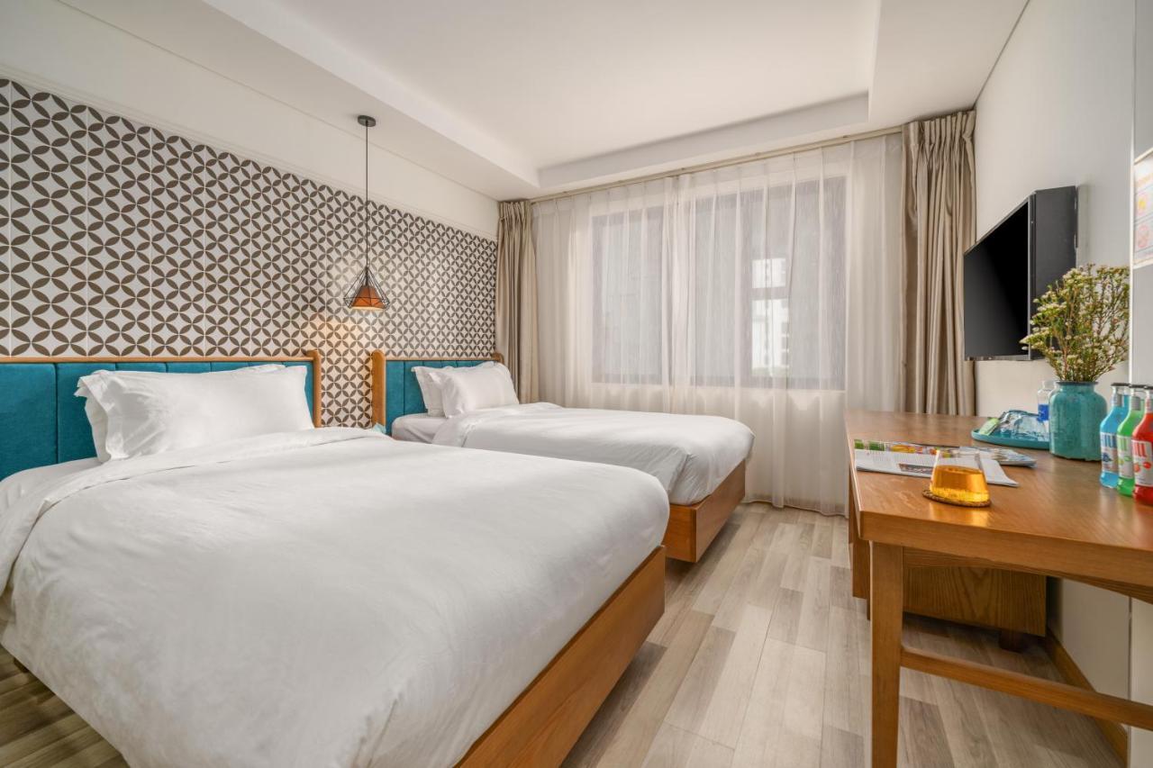 Brilliant Majestic Hotel Da Nang Exterior photo