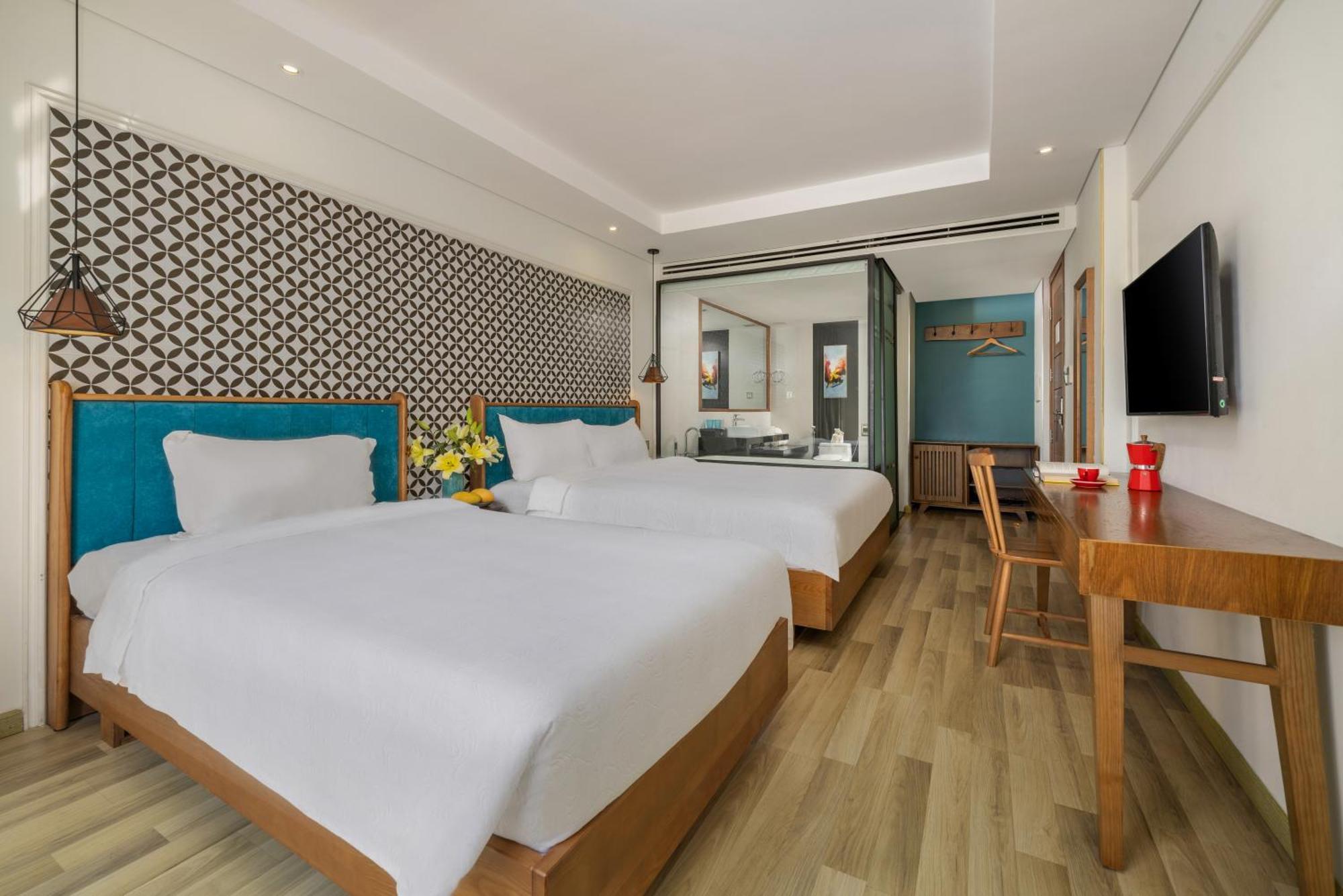 Brilliant Majestic Hotel Da Nang Exterior photo